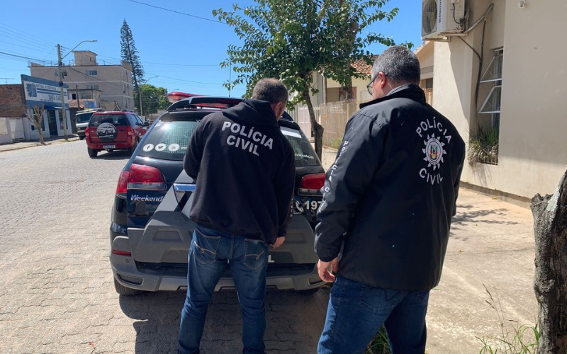 Polícia Civil prende suspeito de furtos em residências na Barrinha e Navegantes