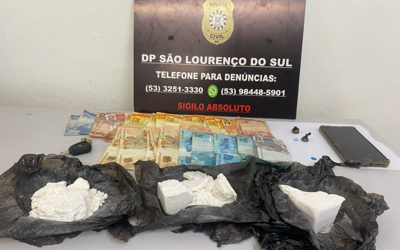 POLÍCIA CIVIL DE SÃO LOURENÇO DO SUL REALIZA PRISÃO DE DUAS PESSOAS POR TRÁFICO DE DROGAS